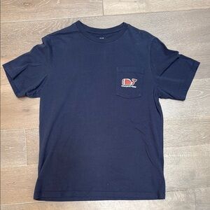 Boys Vineyard Vines Navy Blue Short Sleeve Football Whale Tee Size L (16)
